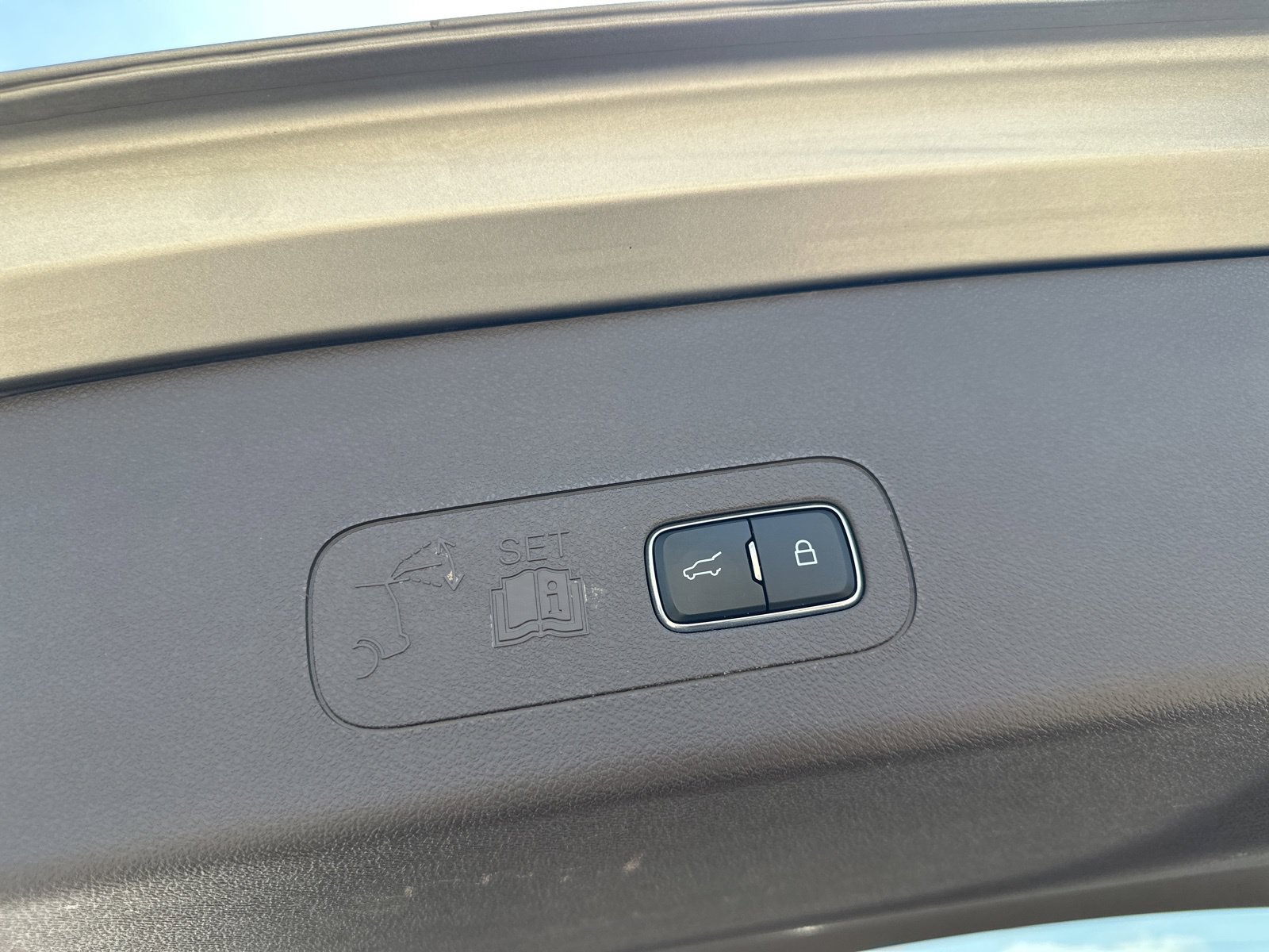 Used 2023 Lincoln Aviator Reserve w/ Equipment Group 201A AWD/4WD image 43