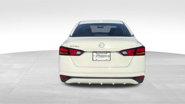 Used 2025 Nissan Altima 2.5 S FWD image 5