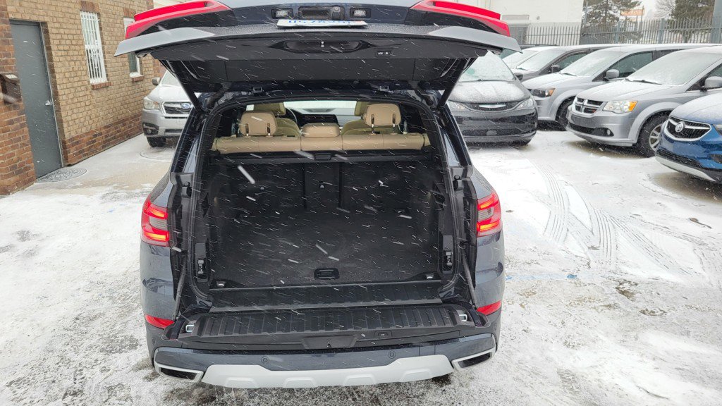 Used 2022 BMW X5 xDrive40i image 14
