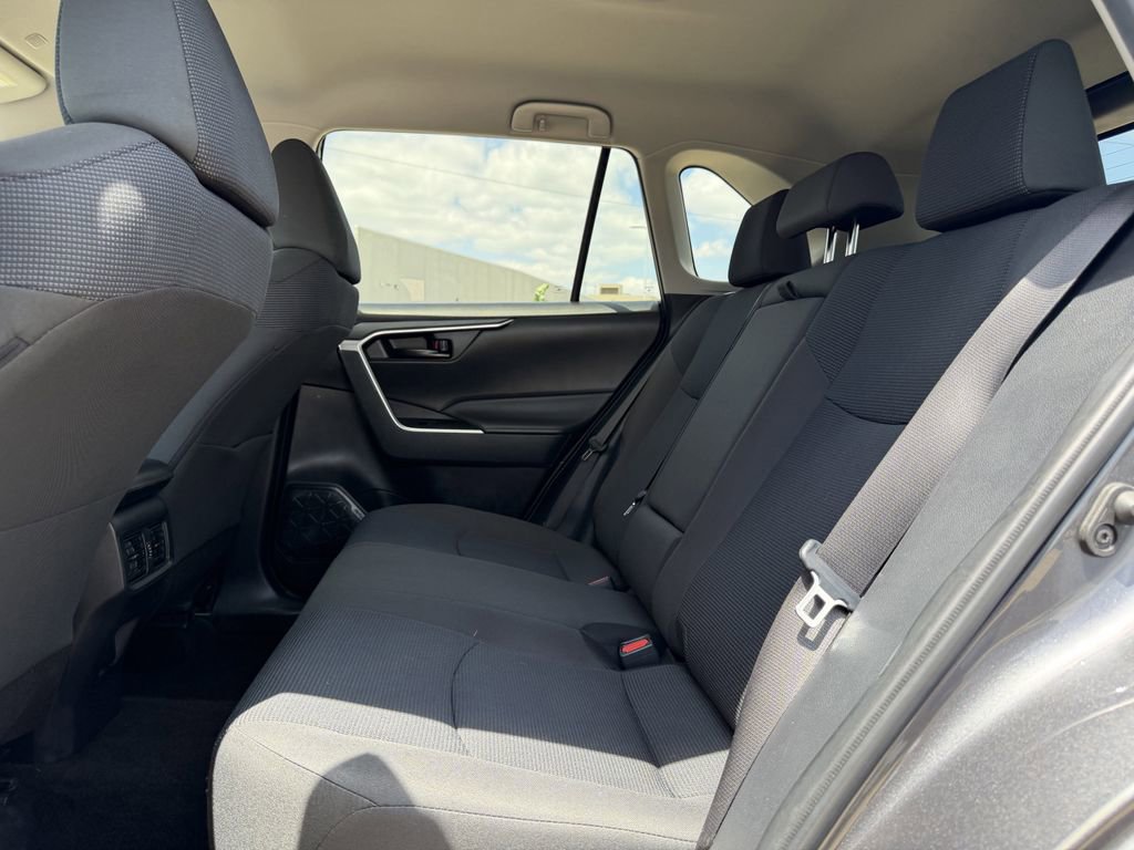 Used 2024 Toyota RAV4 LE FWD image 27