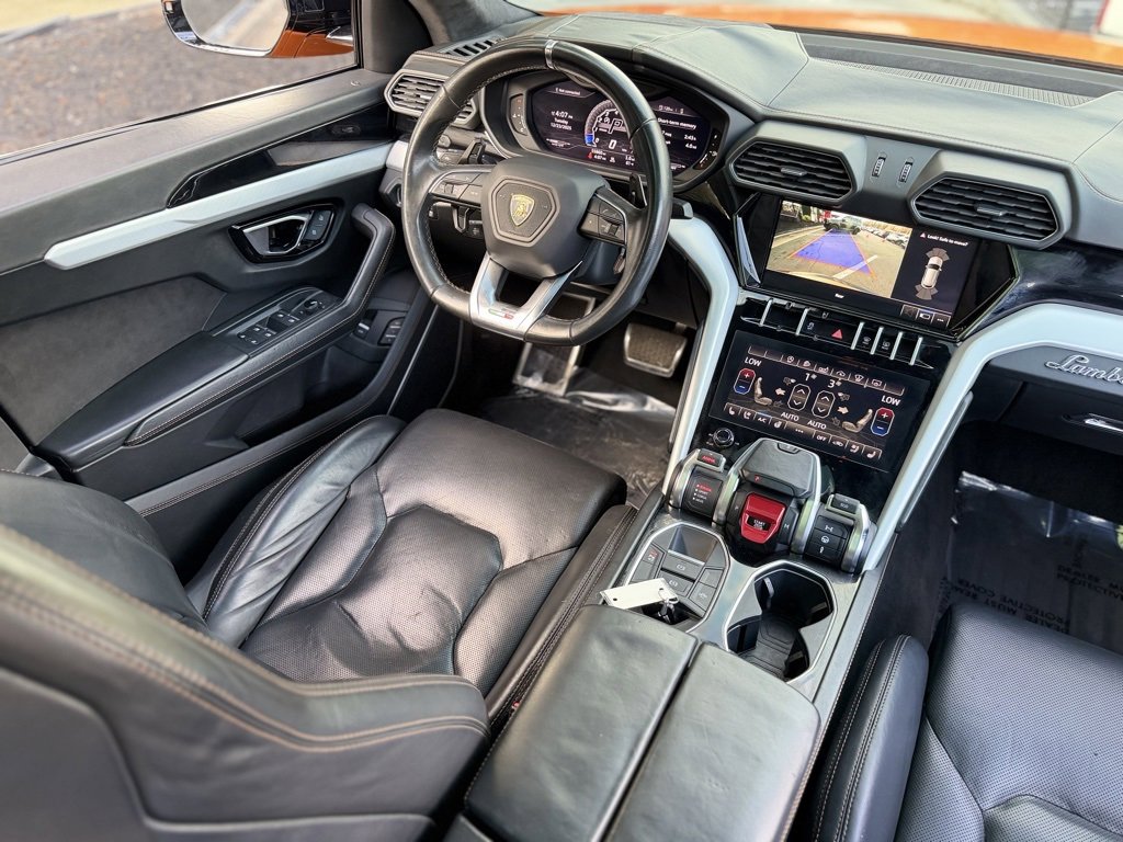 Used 2021 Lamborghini Urus image 42