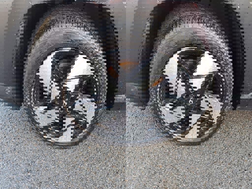 Used 2024 Hyundai Kona Limited image 5