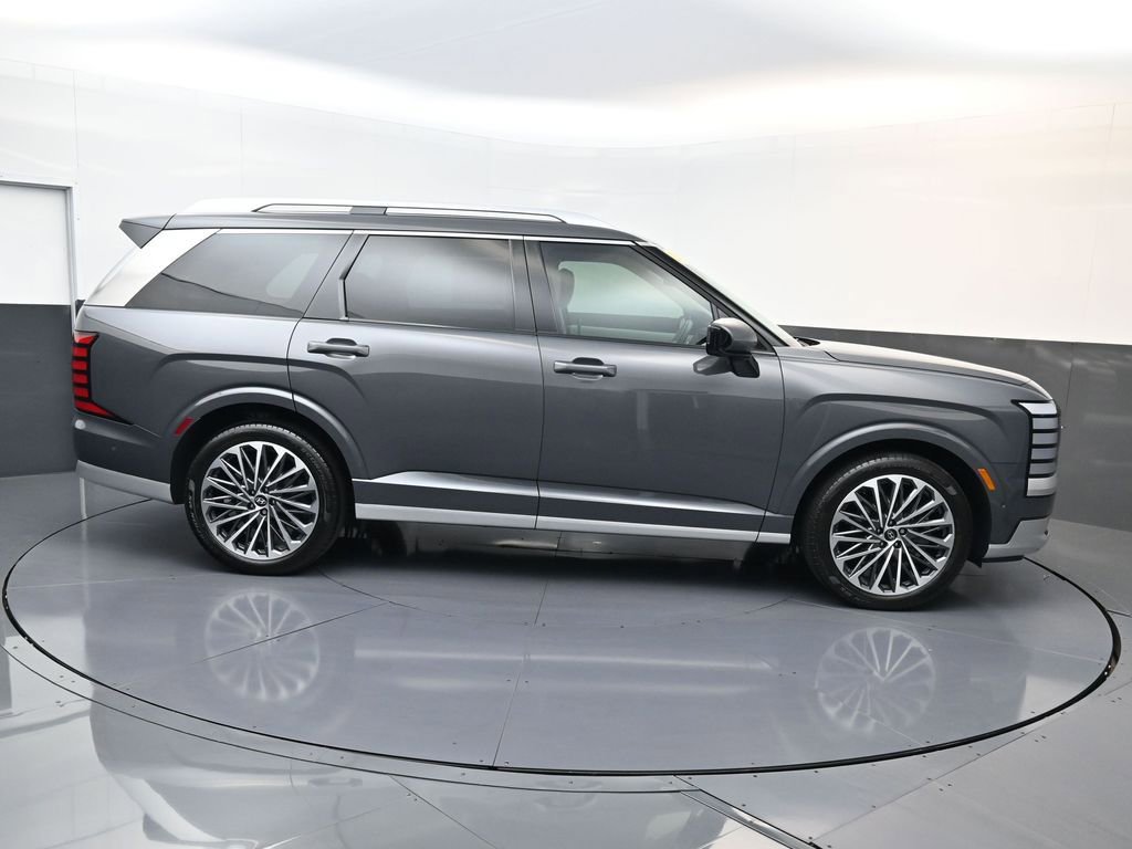 Used 2026 Hyundai Palisade Calligraphy AWD/4WD image 3