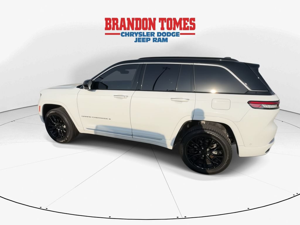 Certified 2024 Jeep Grand Cherokee Summit w/ Adv Protech Group IV AWD/4WD image 6