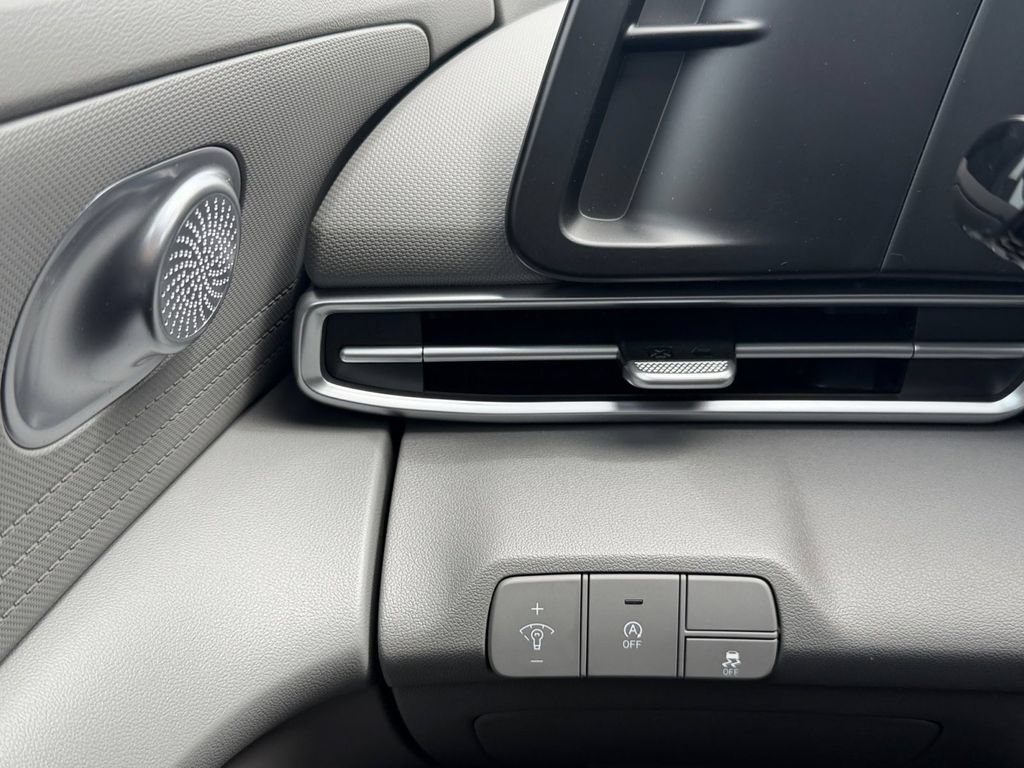 New 2026 Hyundai Elantra SE FWD image 19