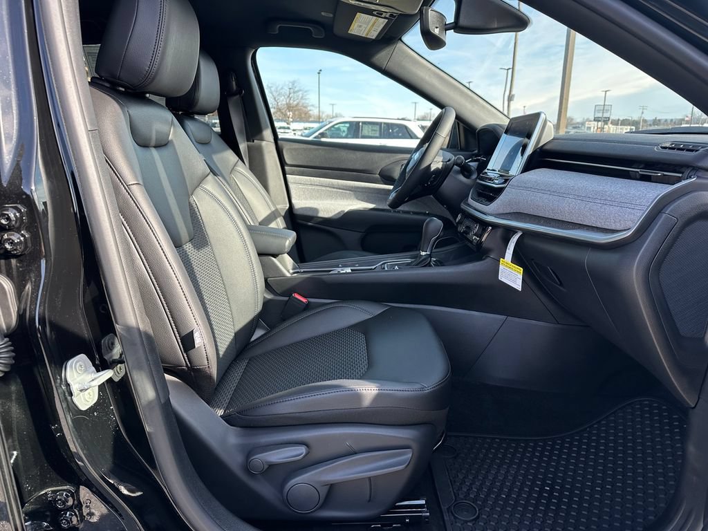 New 2026 Jeep Compass Latitude AWD/4WD image 20