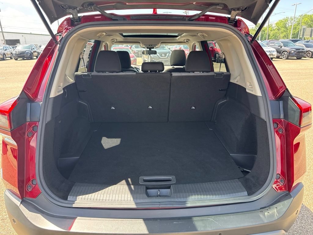 Used 2022 Nissan Rogue SV AWD/4WD image 31