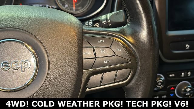 Used 2019 Jeep Cherokee Trailhawk w/ Cold Weather Group image 15