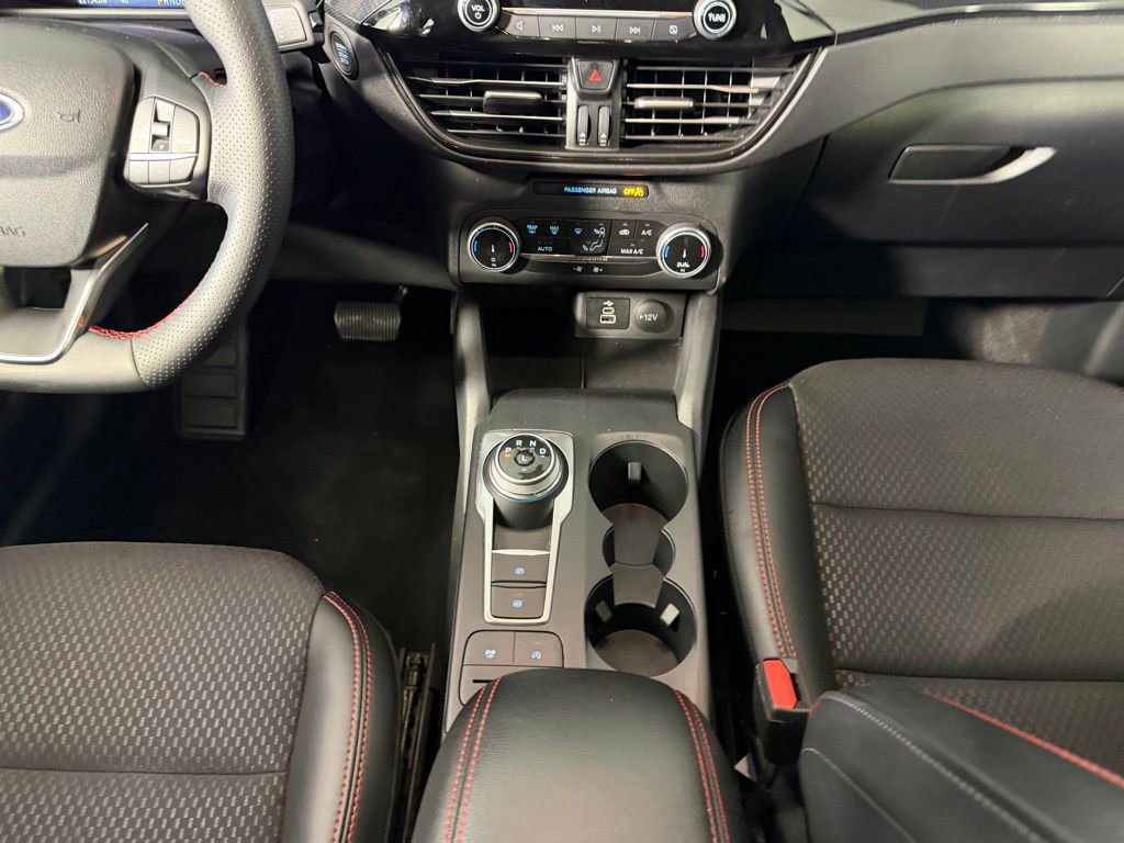 Used 2025 Ford Escape ST-Line image 16