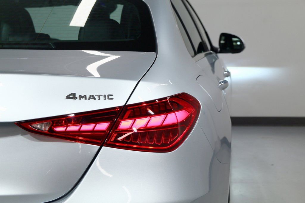 Used 2025 Mercedes-Benz C 300 4MATIC Sedan image 12