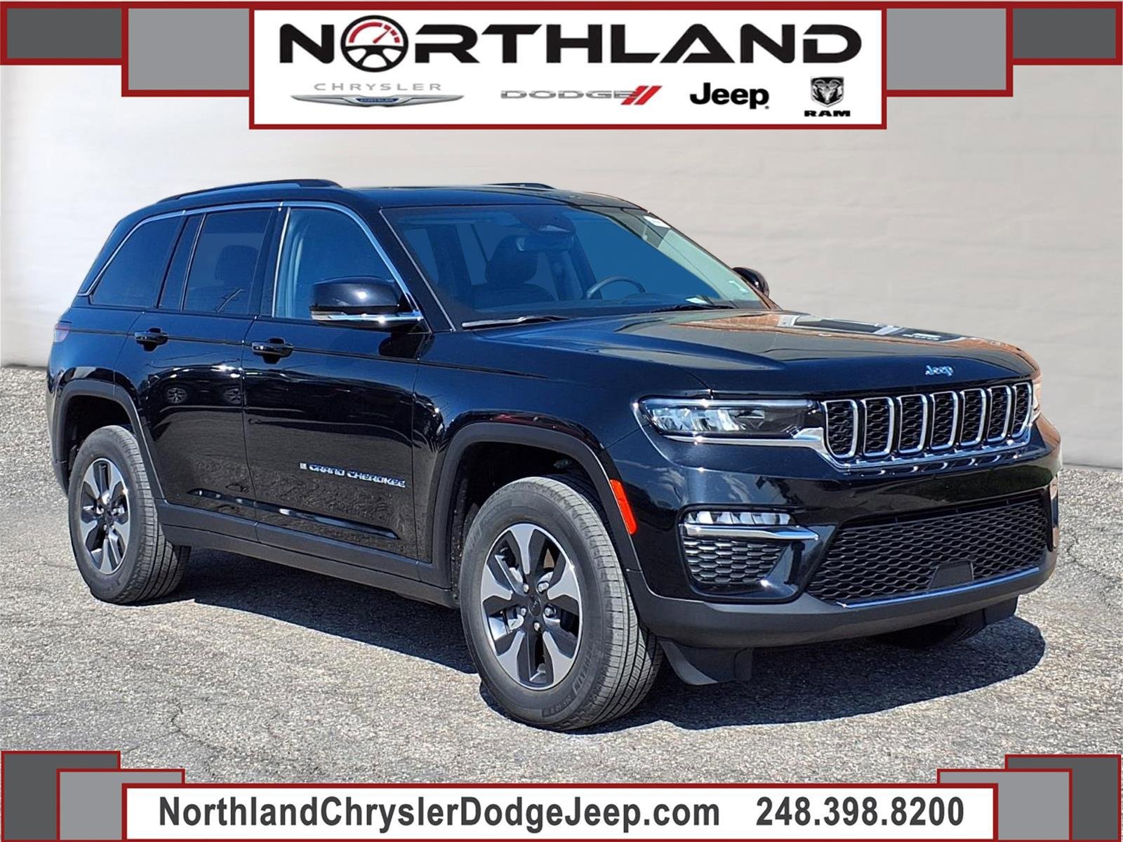 Used 2022 Jeep Grand Cherokee Limited 4xe AWD/4WD image 1