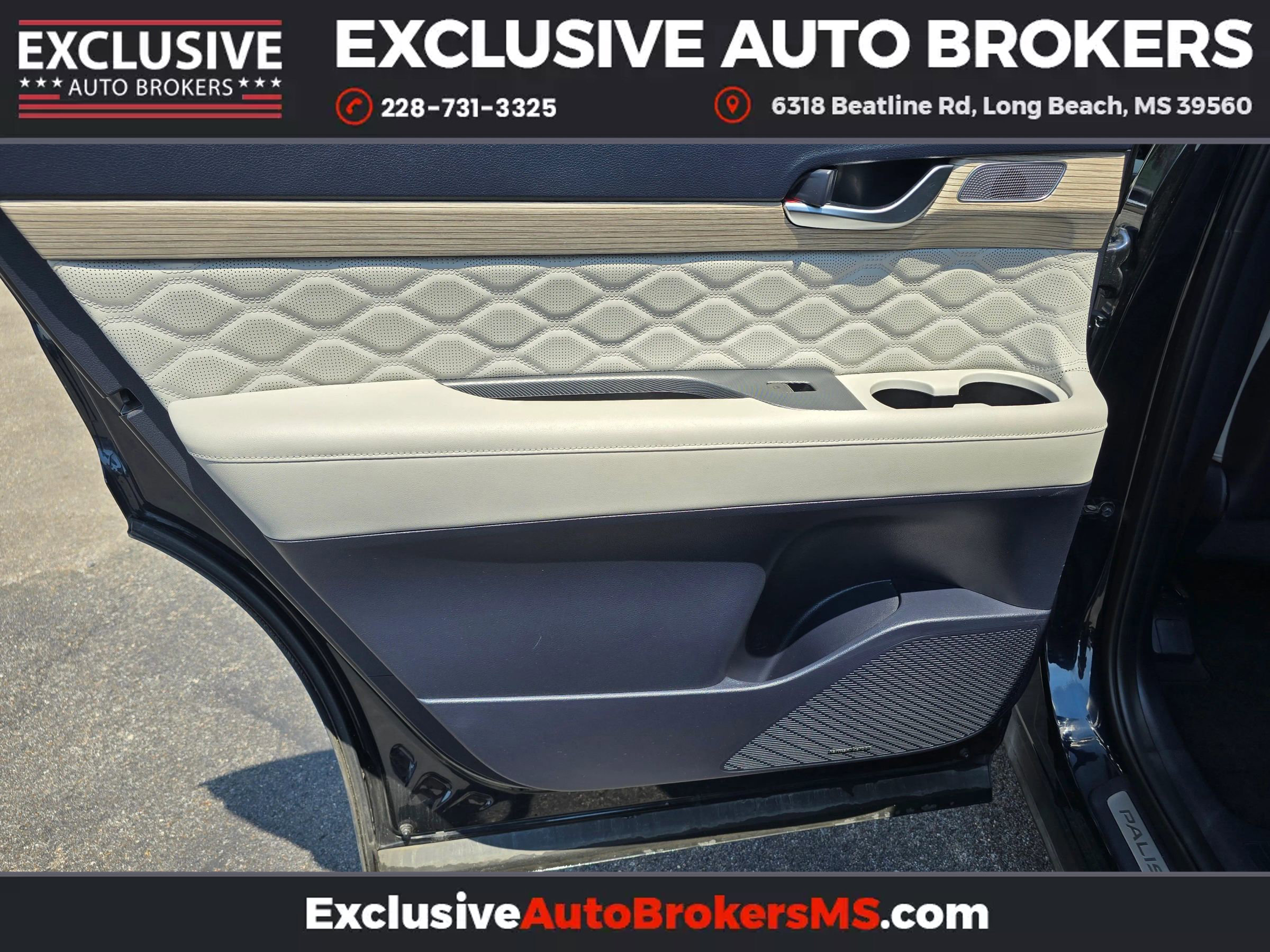 Used 2021 Hyundai Palisade Calligraphy image 32