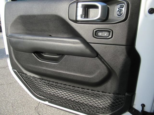Used 2019 Jeep Wrangler Unlimited Sahara AWD/4WD image 20