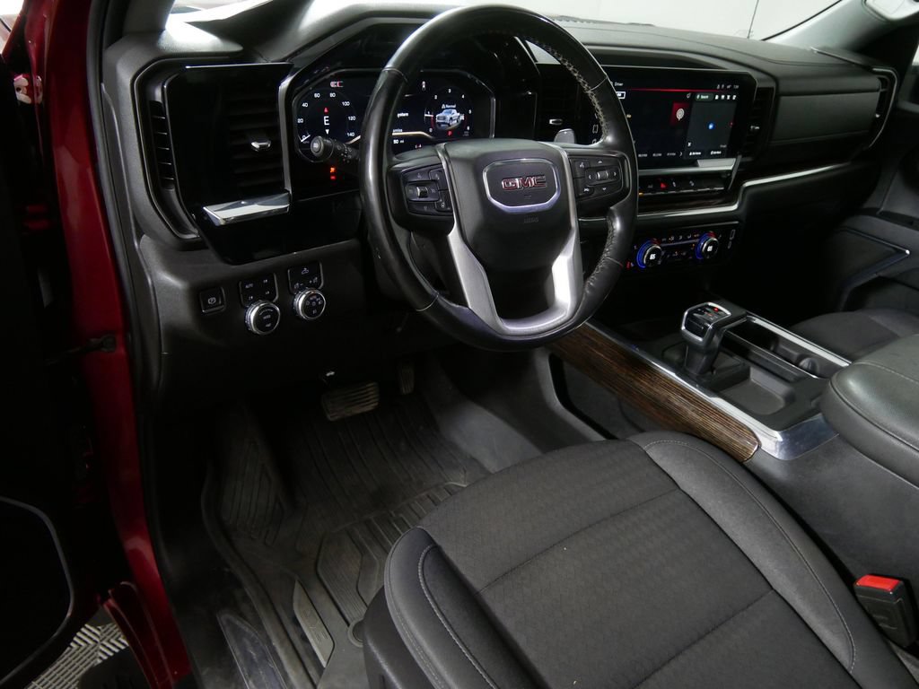Used 2024 GMC Sierra 1500 Elevation w/ X31 Off-Road Package AWD/4WD image 14