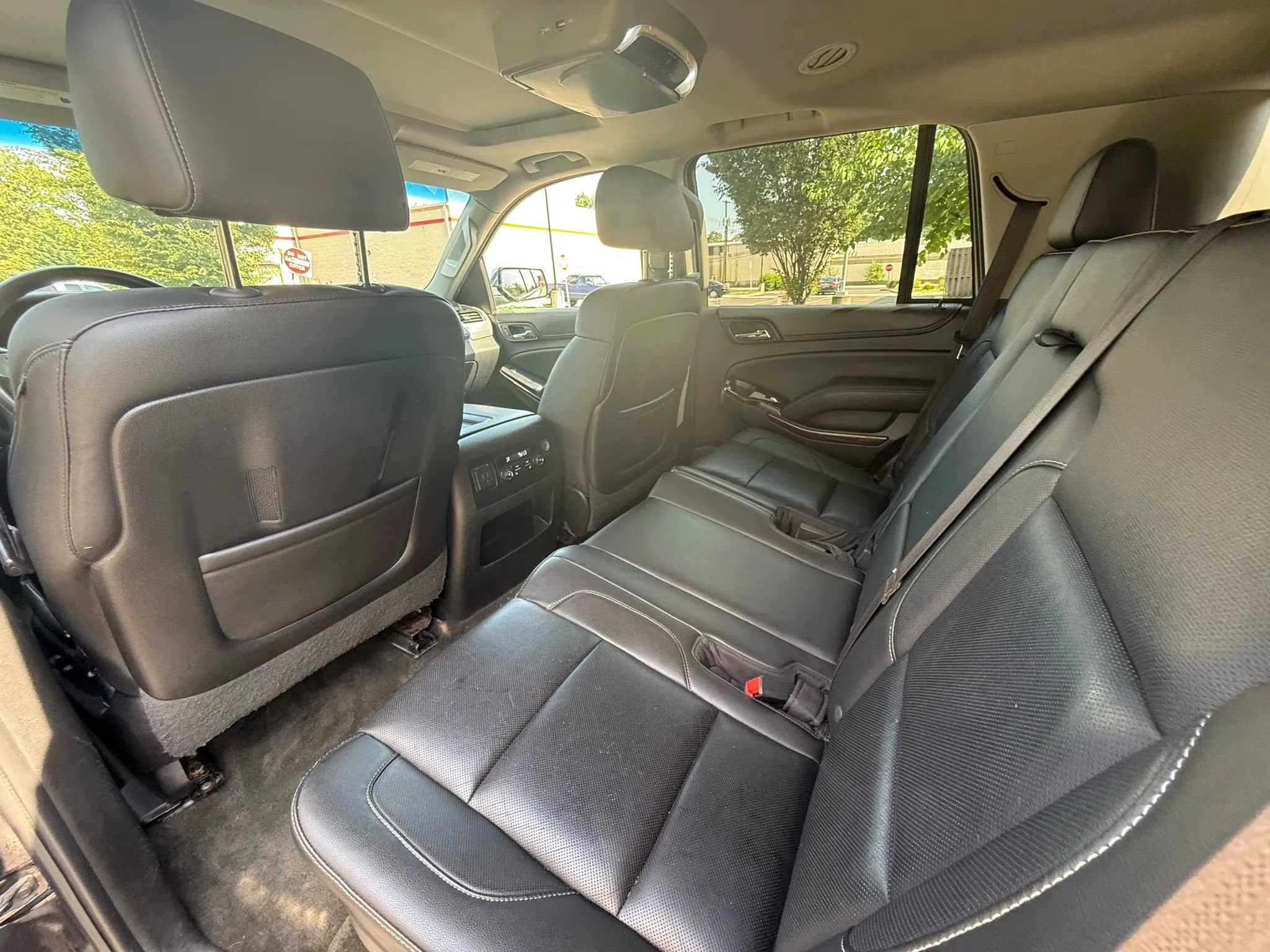 Used 2015 GMC Yukon SLT w/ HD Trailering Package image 23