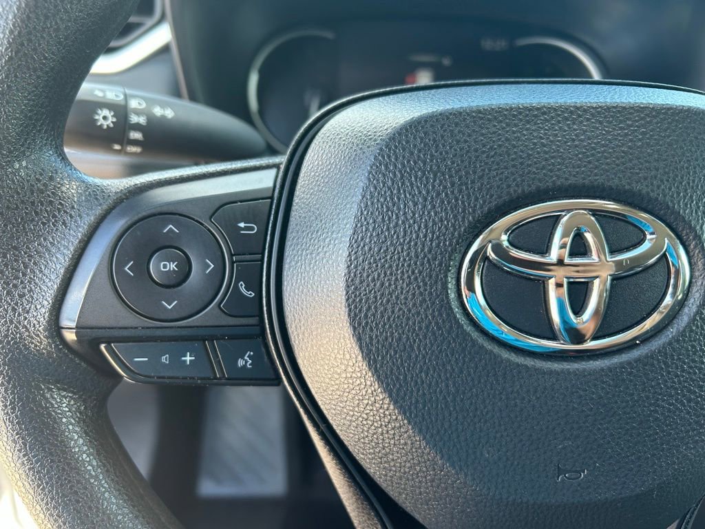 Used 2024 Toyota RAV4 LE image 17