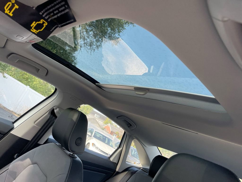 New 2025 Volkswagen Jetta SE image 46