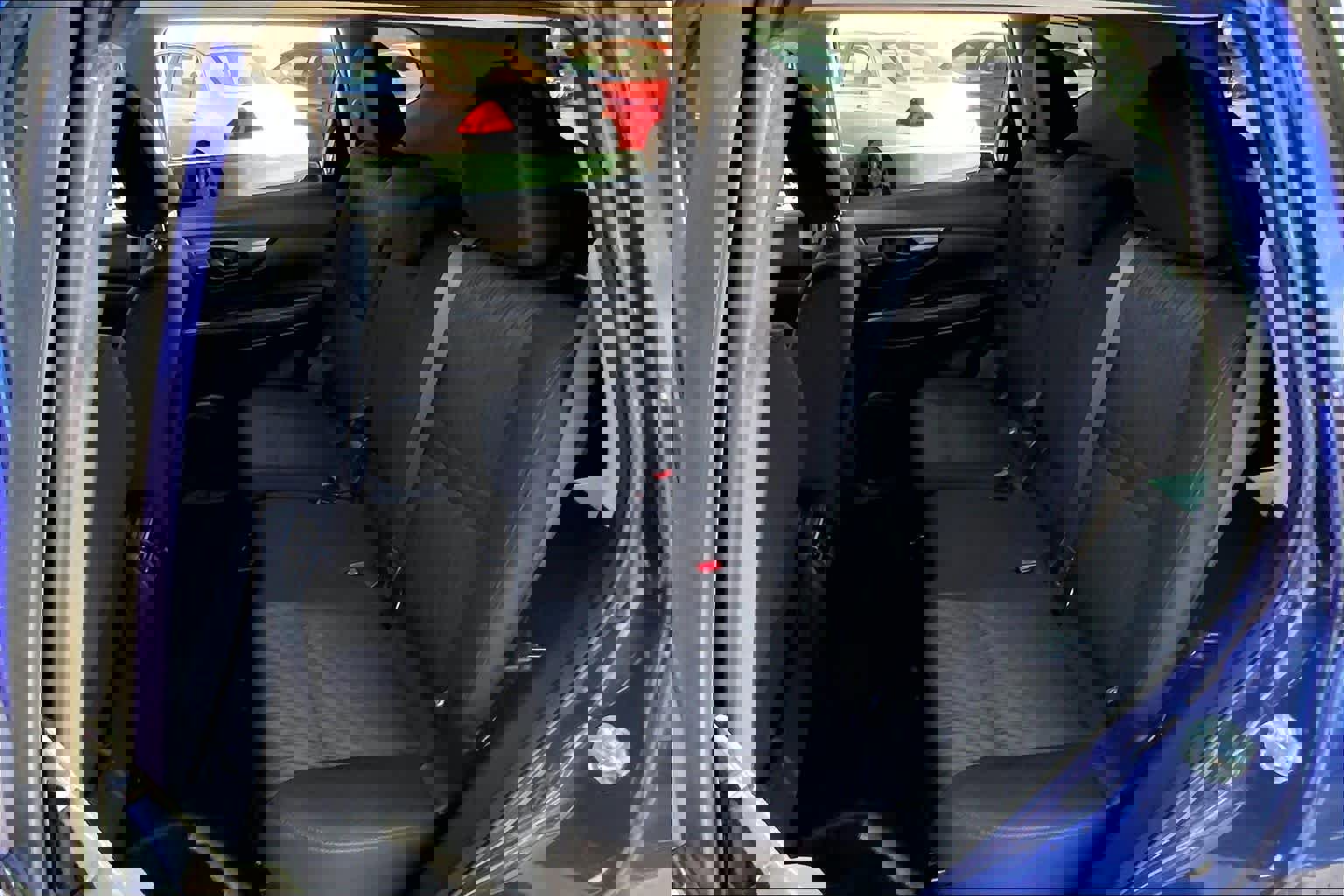 Used 2019 Nissan Rogue S image 19