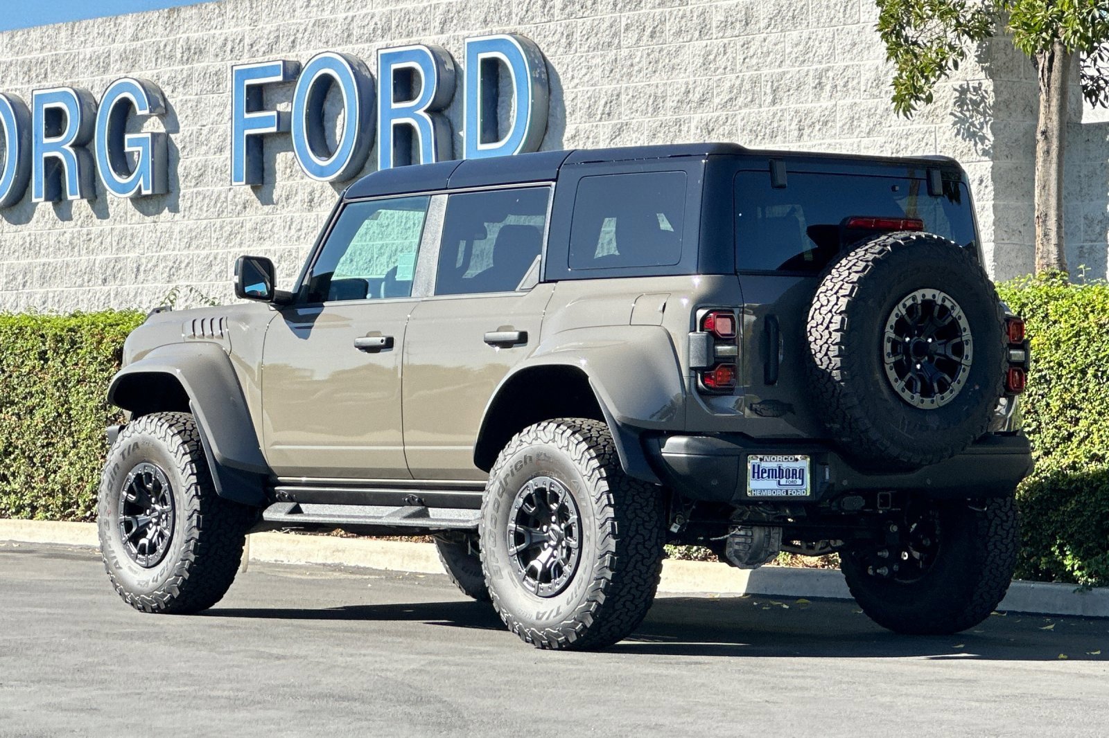 New 2025 Ford Bronco Raptor image 6