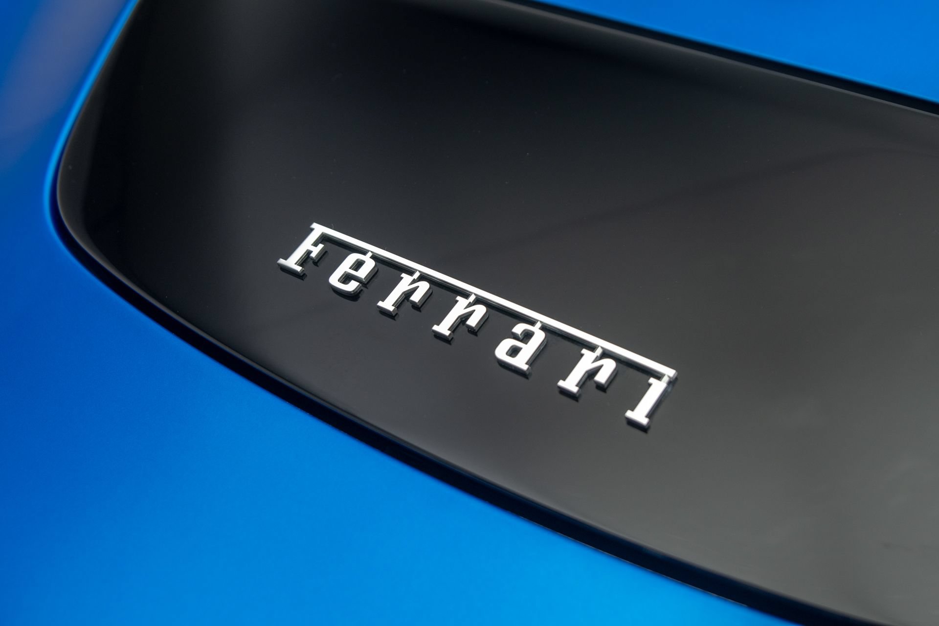 Used 2026 Ferrari Roma Spider RWD image 41