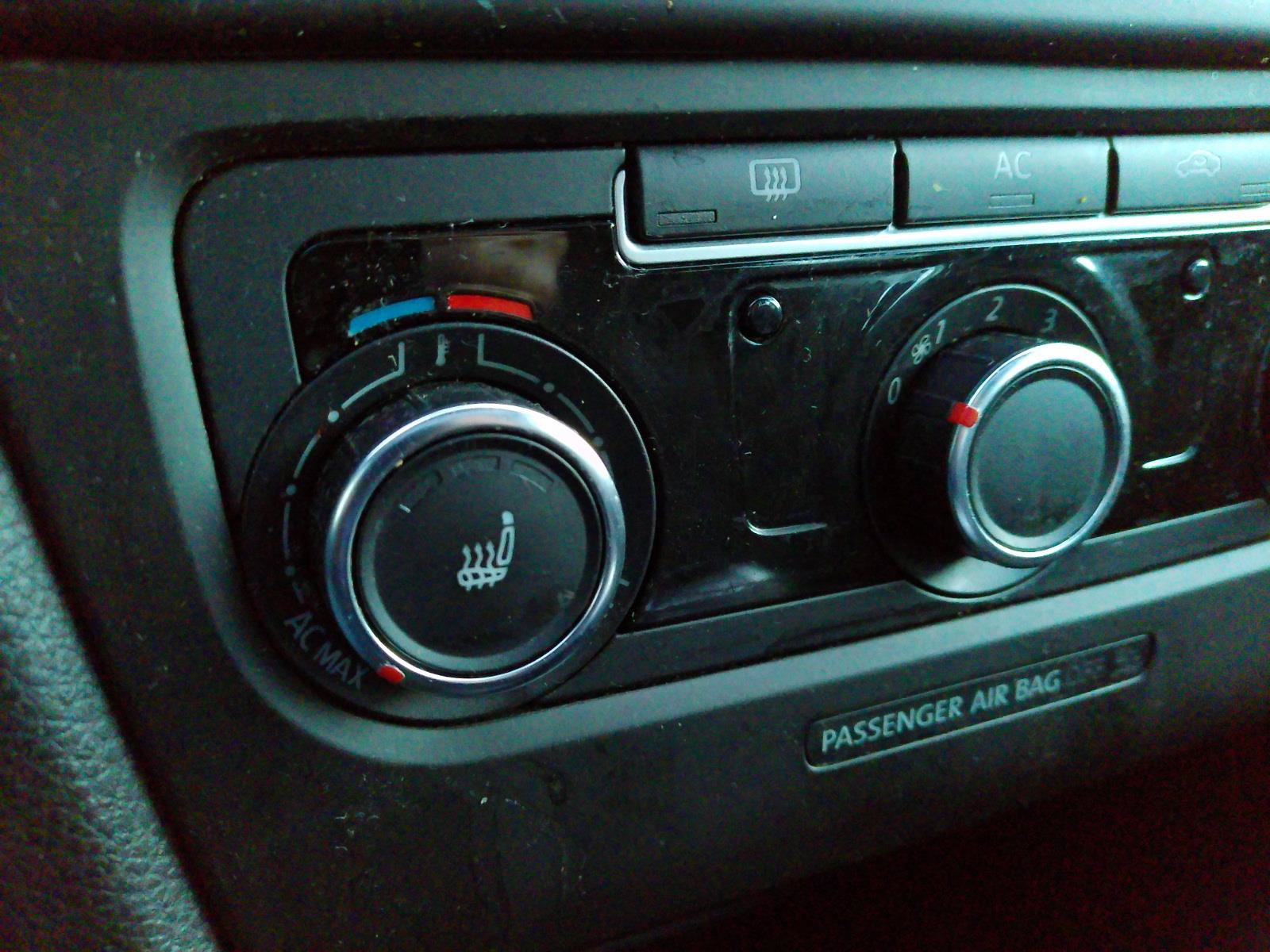 Used 2012 Volkswagen GTI 4-Door FWD image 14