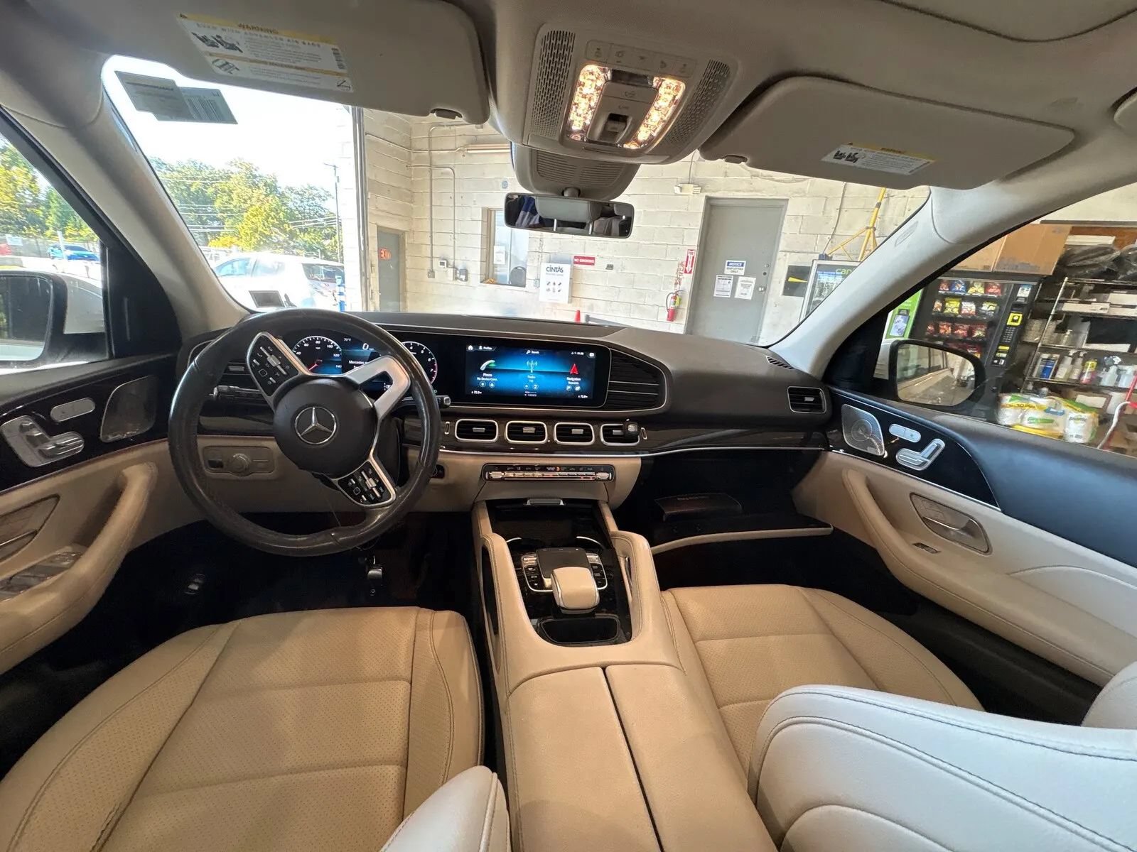 Used 2020 Mercedes-Benz GLE 350 4MATIC image 6