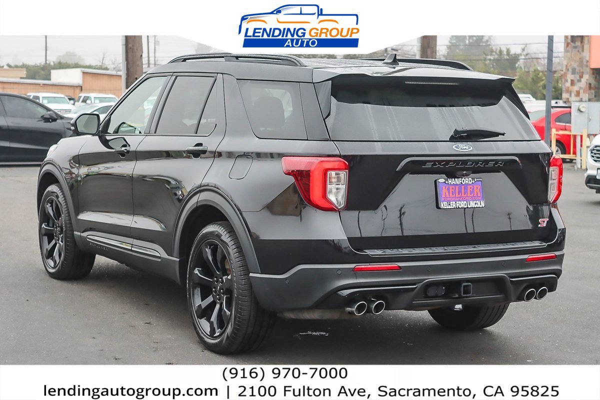 Used 2020 Ford Explorer ST w/ ST Street Pack image 2