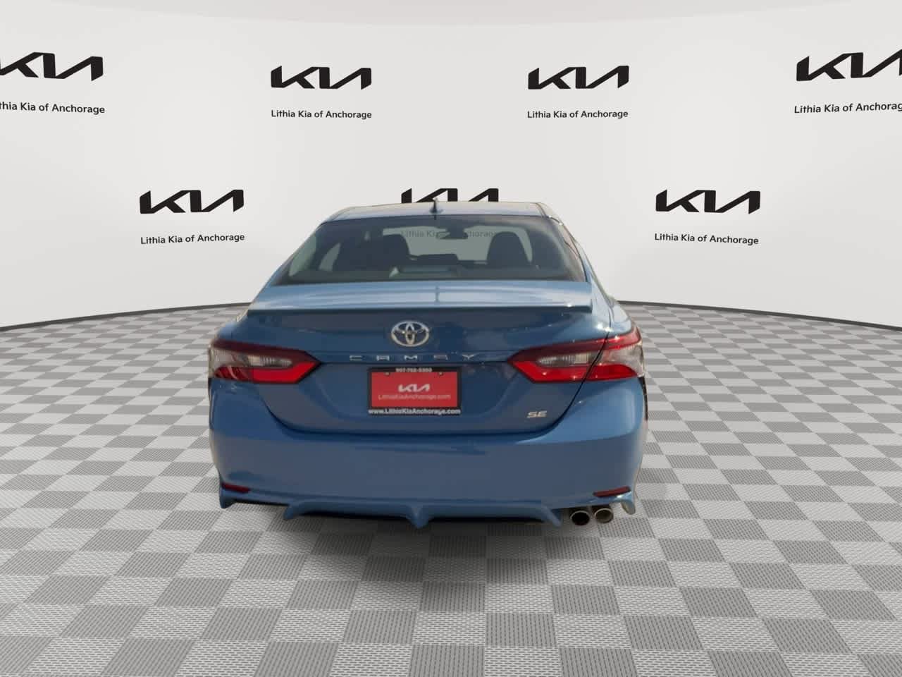Used 2023 Toyota Camry SE FWD image 8