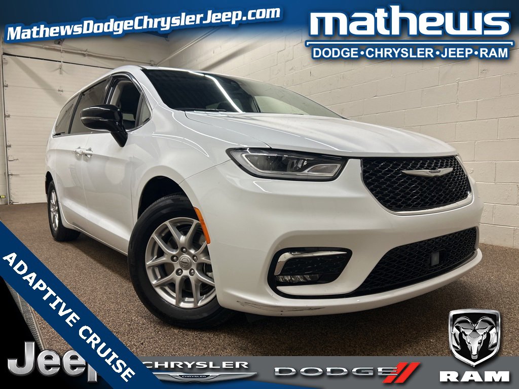 Used 2024 Chrysler Pacifica Touring-L