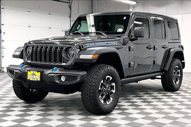 Used 2025 Jeep Wrangler Unlimited Rubicon 4xe w/ Convenience Group image 13