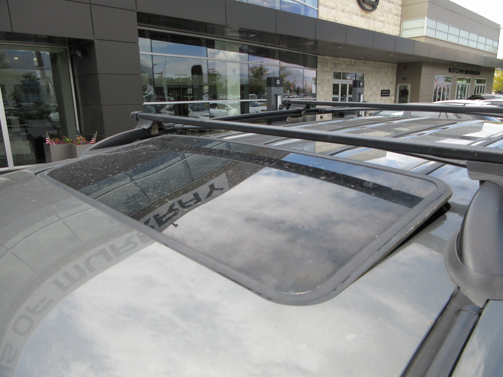Used 2000 Toyota Land Cruiser AWD/4WD image 16