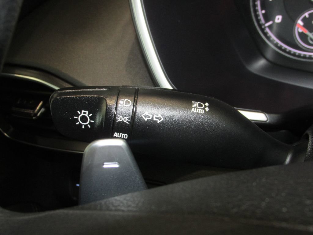 Used 2022 Hyundai Santa Fe SEL w/ Cargo Package image 19