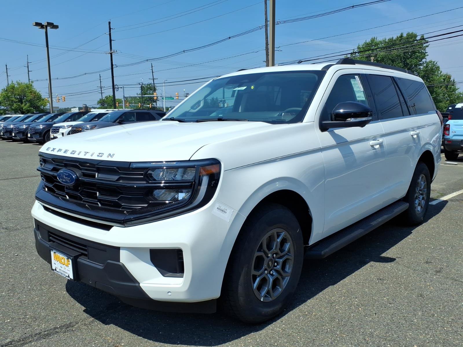 New 2026 Ford Expedition Active AWD/4WD image 3
