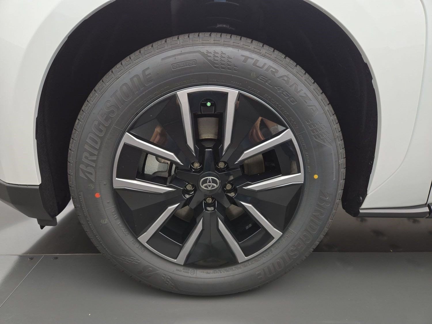 New 2026 Toyota bZ FWD image 27