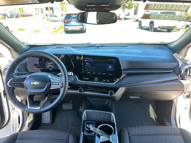 Used 2026 Chevrolet Equinox LT AWD/4WD image 11