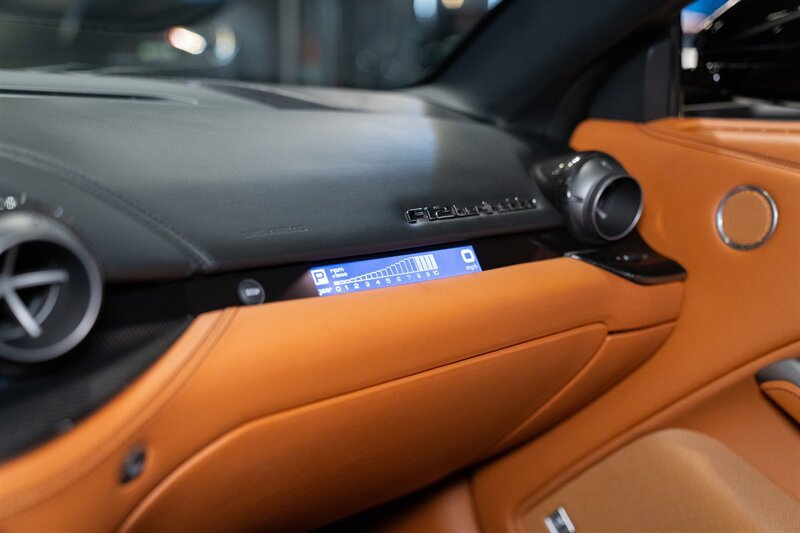 Used 2014 Ferrari F12 Berlinetta RWD image 31