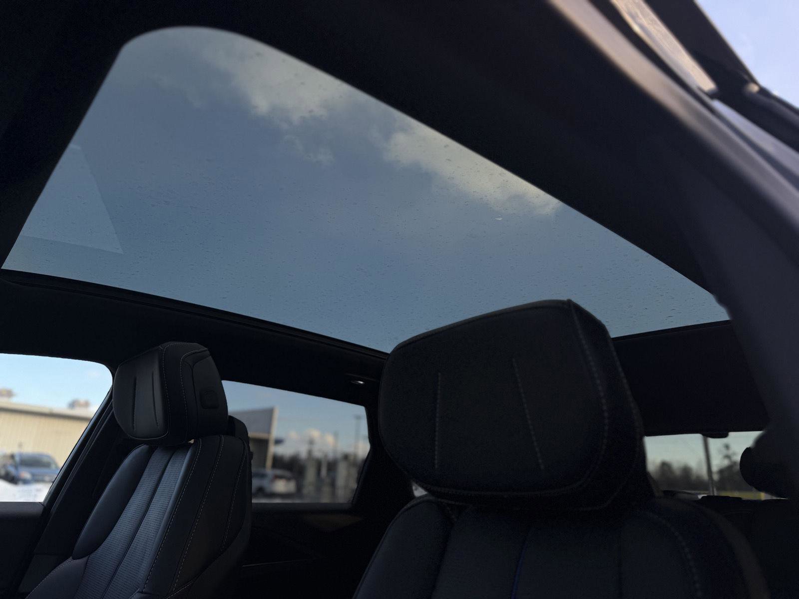 Certified 2025 Cadillac Lyriq Luxury image 9