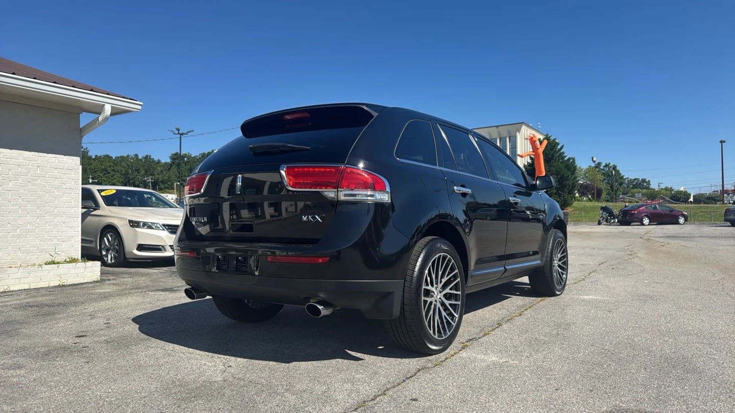 Used 2012 Lincoln MKX FWD w/ Wood Pkg image 6