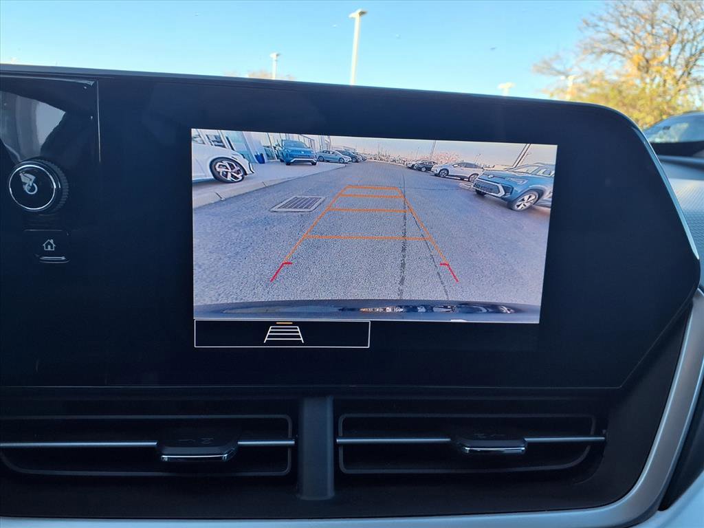 Used 2024 Chevrolet Trax LS image 15