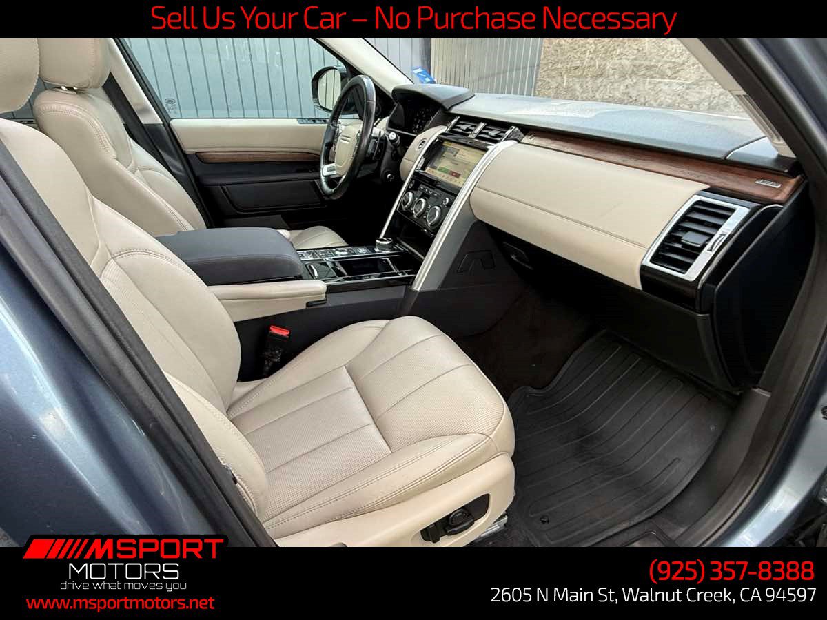 Used 2018 Land Rover Discovery HSE AWD/4WD image 15