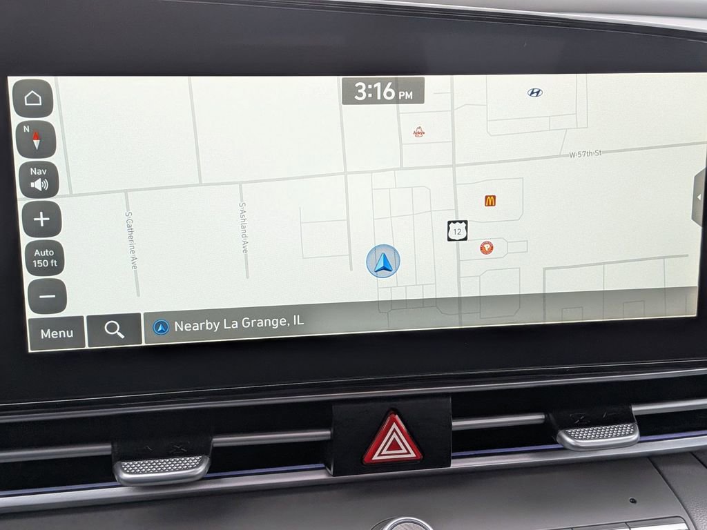 Used 2025 Hyundai Elantra SEL FWD image 17