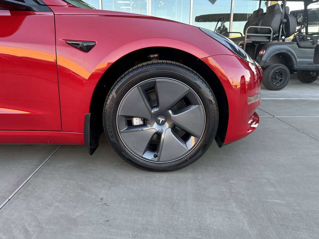 Used 2023 Tesla Model 3 Standard Range image 8