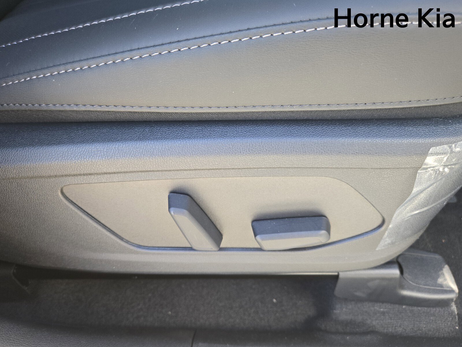 New 2025 Kia Sorento EX w/ EX Panoramic Sunroof Package image 10