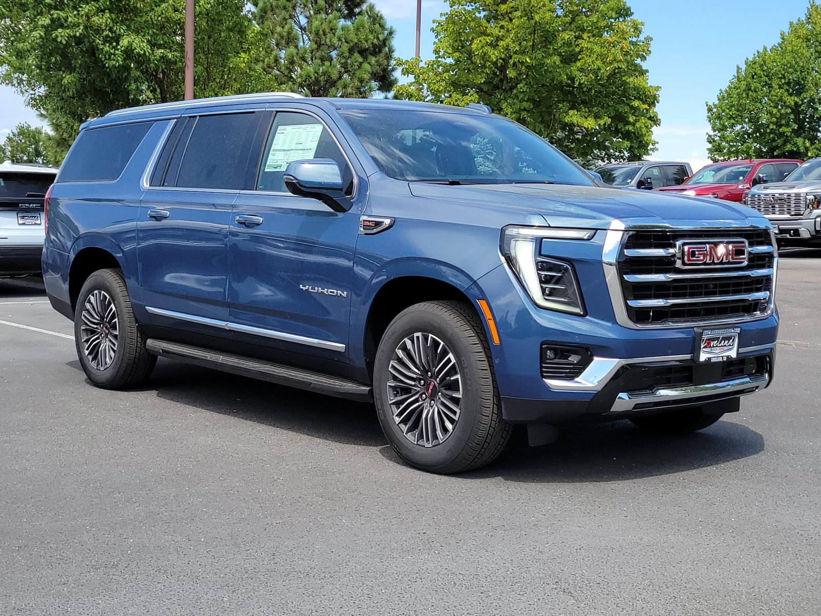 New 2026 GMC Yukon XL Elevation w/ Elevation Premium Package AWD/4WD image 1