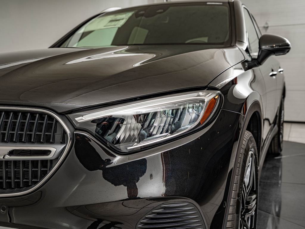New 2026 Mercedes-Benz GLC 300 4MATIC image 16
