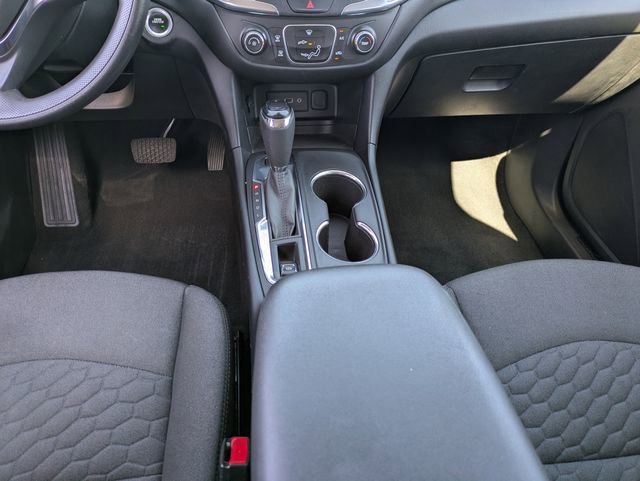 Used 2020 Chevrolet Equinox LT image 18