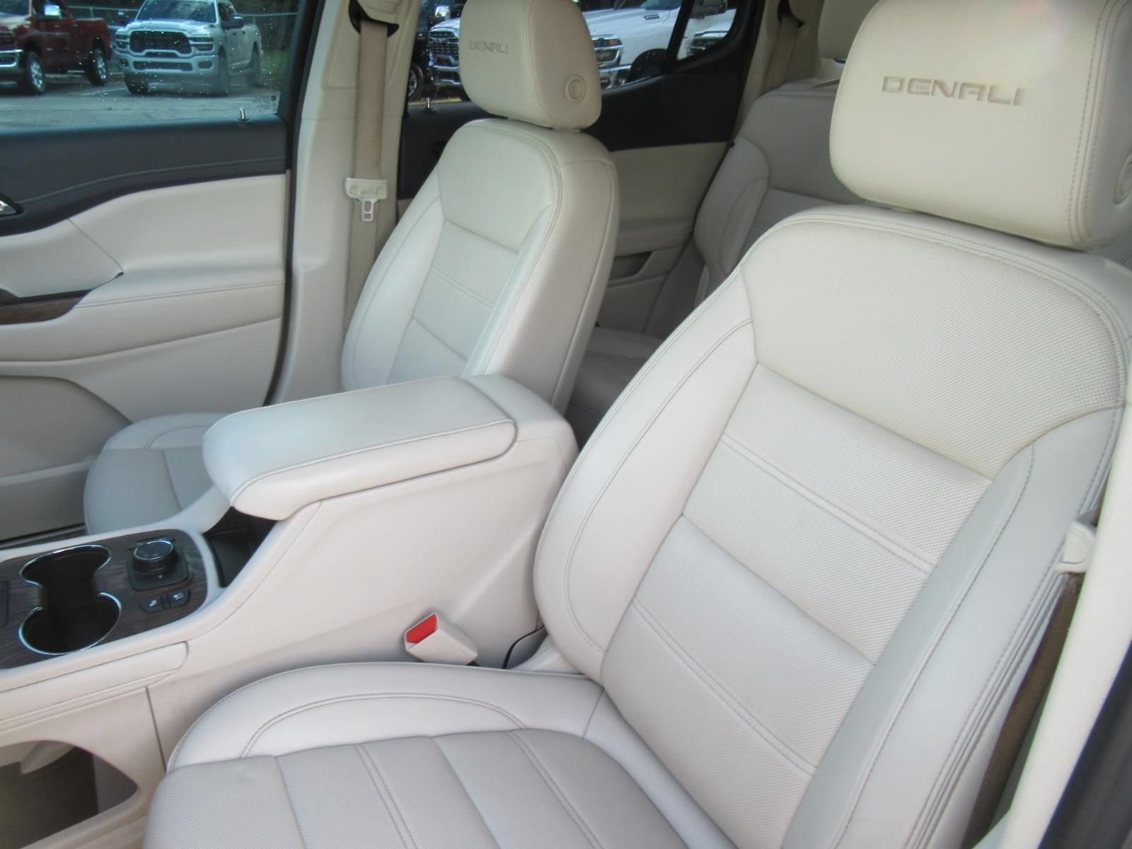 Used 2021 GMC Acadia Denali w/ Denali Technology Package FWD image 20