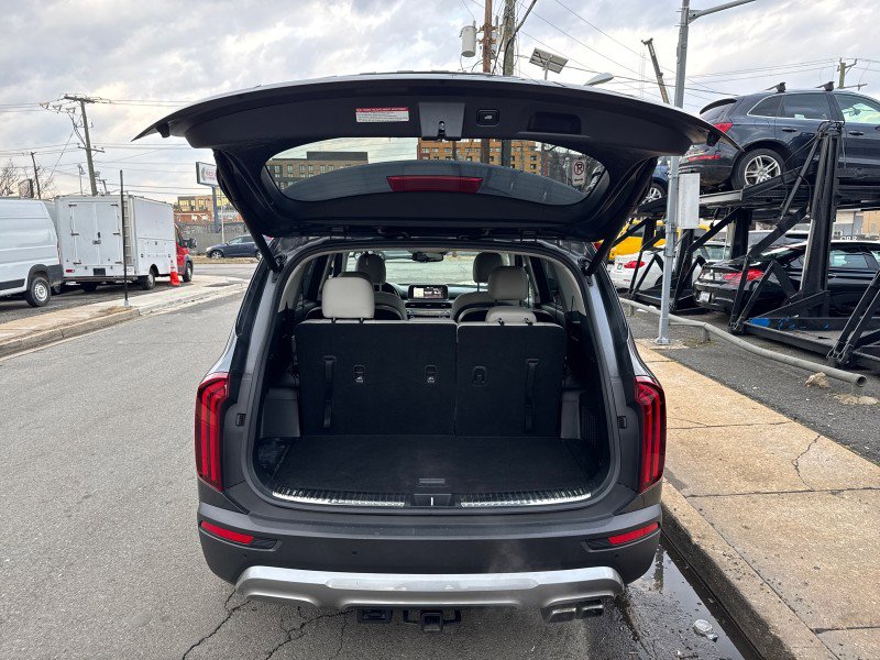 Used 2020 Kia Telluride SX w/ SX Prestige Package image 39