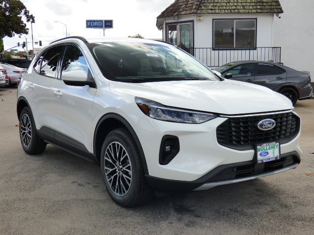 New 2025 Ford Escape SE FWD image 1