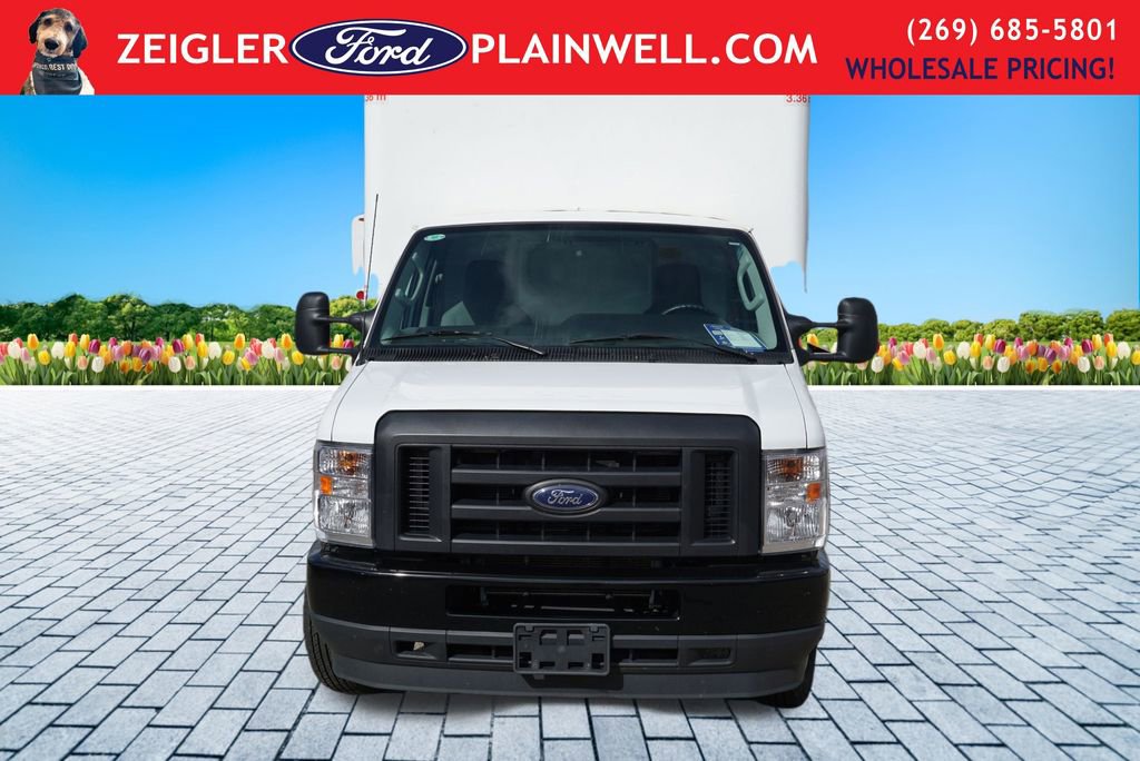 Used 2024 Ford E-450 and Econoline 450 Super Duty RWD image 8